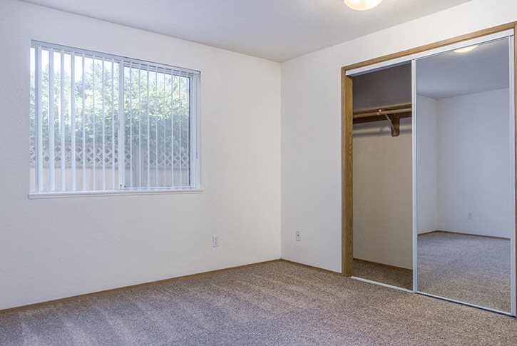 Forest Ridge Apartments 2 bedroom, 1 bath - 907 SF